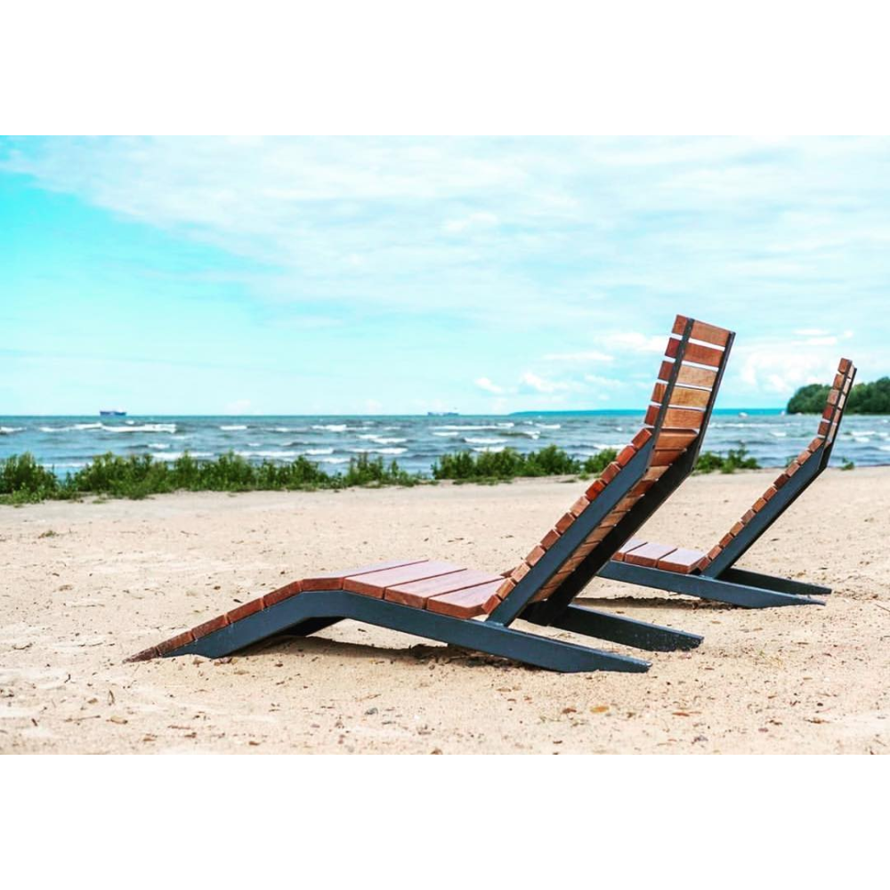 Лежак пляжний