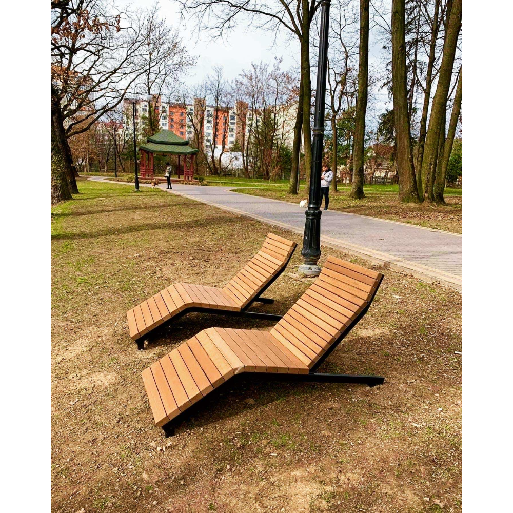 Лежак пляжний