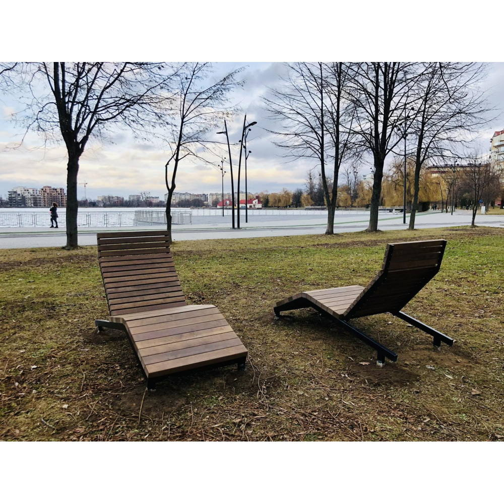 Лежак пляжний